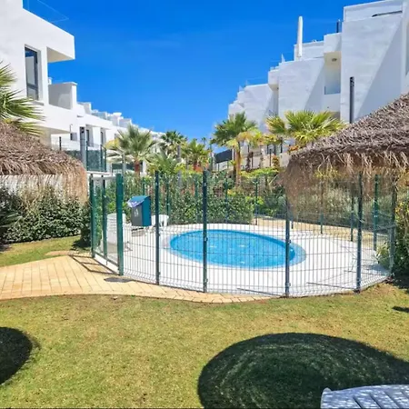 Vakantiehuis 3 Bed Townhouse Escape Costa Del Sol - Pass The Keys Fuengirola